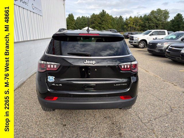 Used 2025 Jeep Compass Limited AWD/4WD image 10
