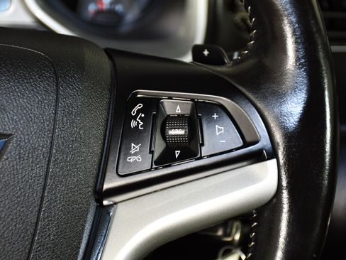 Used 2015 Chevrolet Camaro LT RWD image 15