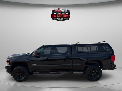 Used 2019 Chevrolet Silverado 2500 LTZ w/ Duramax Plus Package AWD/4WD image 4