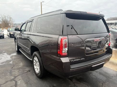 Used 2016 GMC Yukon XL SLE w/ HD Trailering Package image 5