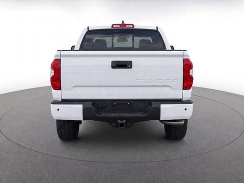 Used 2021 Toyota Tundra 4x4 CrewMax image 8