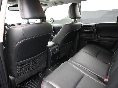 Used 2019 Toyota 4Runner TRD Off-Road Premium AWD/4WD image 25