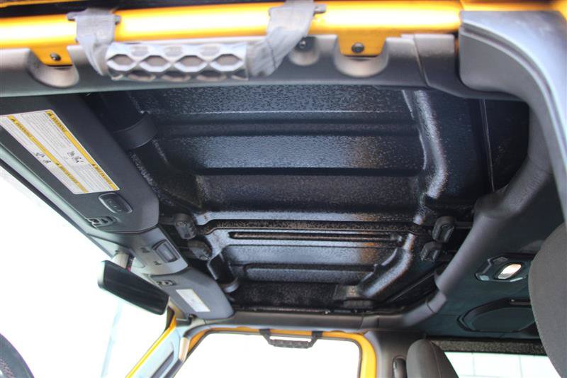 Used 2018 Jeep Wrangler Rubicon AWD/4WD image 32