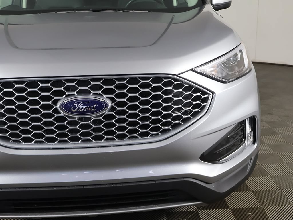 Used 2023 Ford Edge SEL w/ Convenience Package AWD/4WD image 13