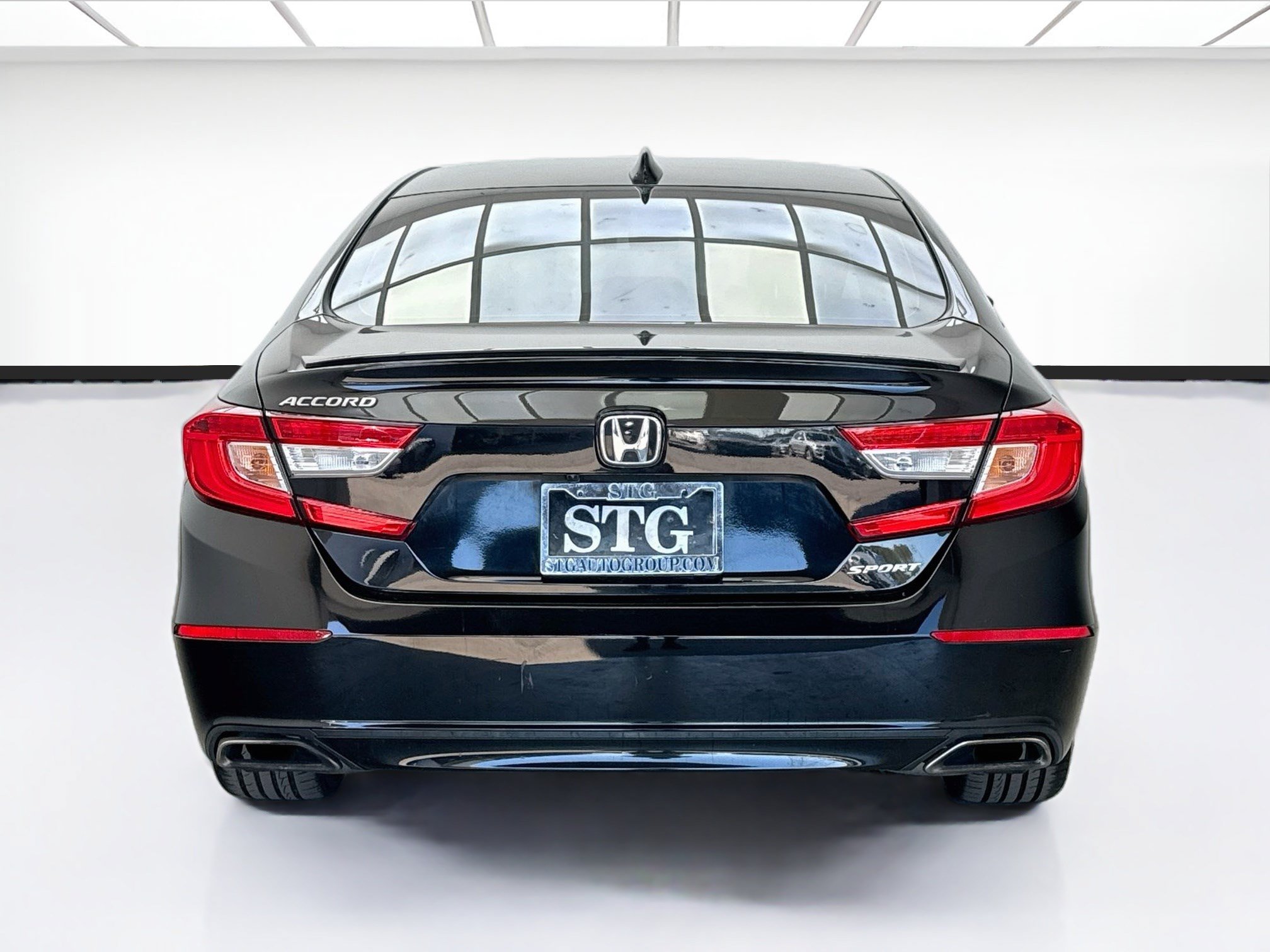 Used 2018 Honda Accord Sport image 5