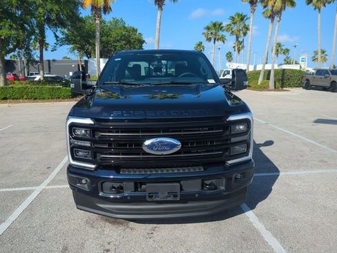 Used 2025 Ford F250 Platinum w/ FX4 Off-Road Package AWD/4WD image 9