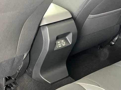 New 2026 Subaru Crosstrek 2.0i Premium AWD/4WD image 36