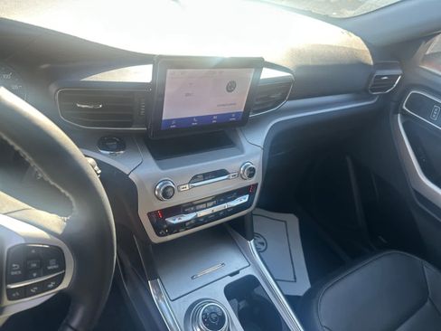 Certified 2023 Ford Explorer XLT w/ Equipment Group 202A image 12