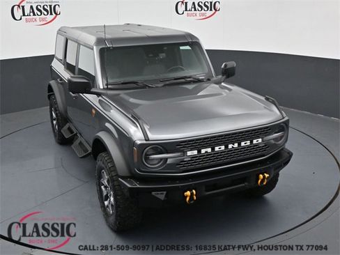 Used 2024 Ford Bronco Badlands image 1