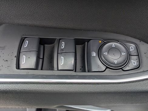 Used 2024 Chevrolet Silverado 2500 LT image 8