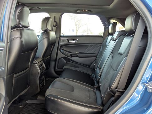 Used 2019 Ford Edge ST w/ Equipment Group 401A image 15