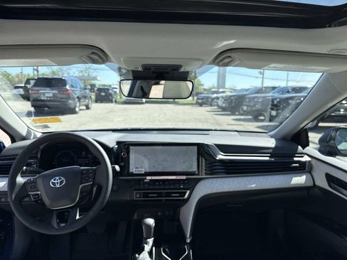 Used 2026 Toyota Camry XLE image 16