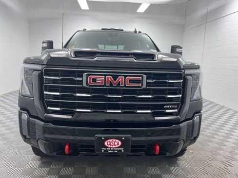 Used 2024 GMC Sierra 3500 AT4 w/ AT4 Premium Plus Package image 3