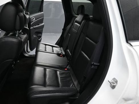 Used 2022 Jeep Grand Cherokee Limited image 13