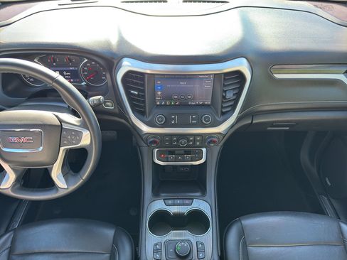 Used 2023 GMC Acadia SLT image 12