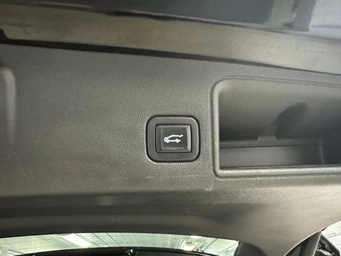 Used 2020 GMC Terrain Denali w/ Denali Premium Package image 27