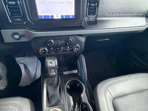 Used 2023 Ford Bronco Black Diamond AWD/4WD image 25