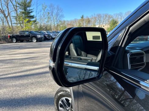 Used 2025 Toyota Tundra Limited w/ Power Package AWD/4WD image 15