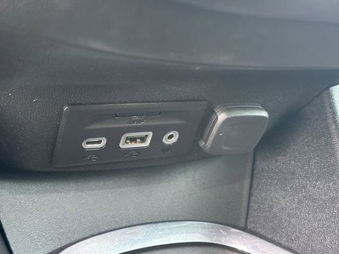 Used 2019 Chevrolet Malibu Premier FWD image 19