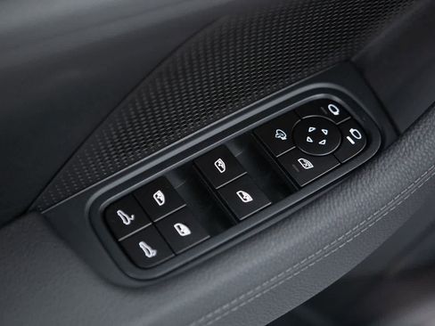 New 2026 Porsche Panamera image 18