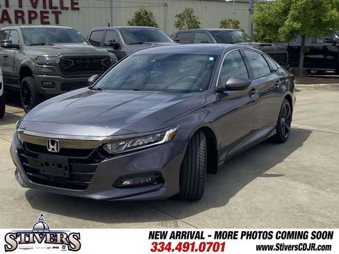 Used 2019 Honda Accord Sport image 3