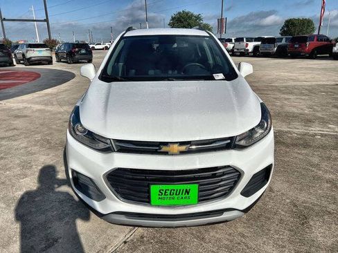 Used 2018 Chevrolet Trax LT w/ LT Convenience Package FWD image 31