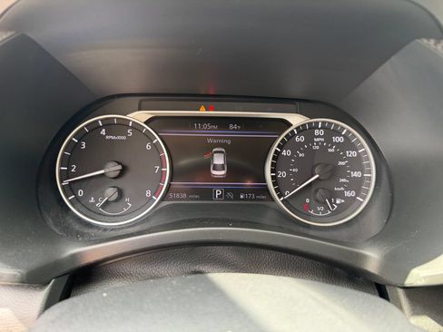 Used 2024 Nissan Sentra SV FWD image 19