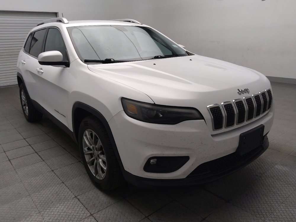 Used 2019 Jeep Cherokee Latitude Plus FWD image 13