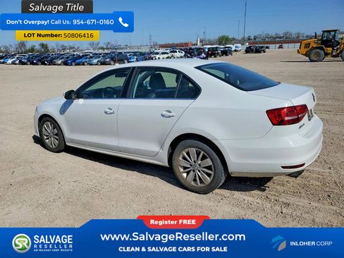 Used 2015 Volkswagen Jetta SE image 3