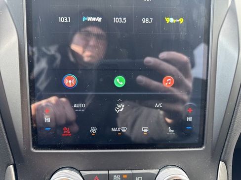 Used 2024 Ford Edge SEL w/ Convenience Package image 34