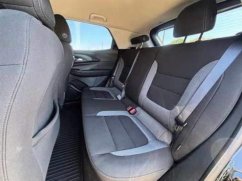 Used 2024 Chevrolet TrailBlazer LT w/ Driver Confidence Package image 32