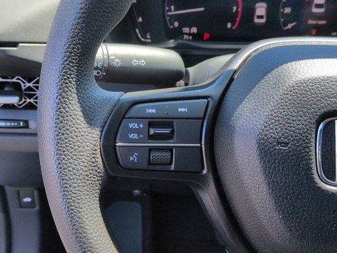 Used 2025 Honda Accord SE image 19