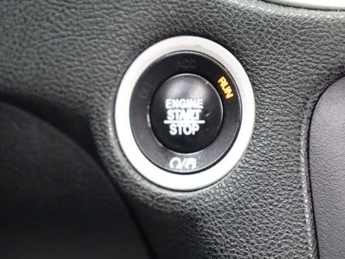 Used 2016 Dodge Charger SXT w/ Navigation & Travel Group image 32