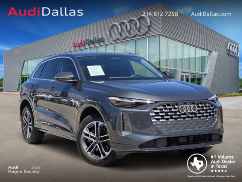 Certified 2025 Audi Q5 Premium Plus AWD/4WD image 1