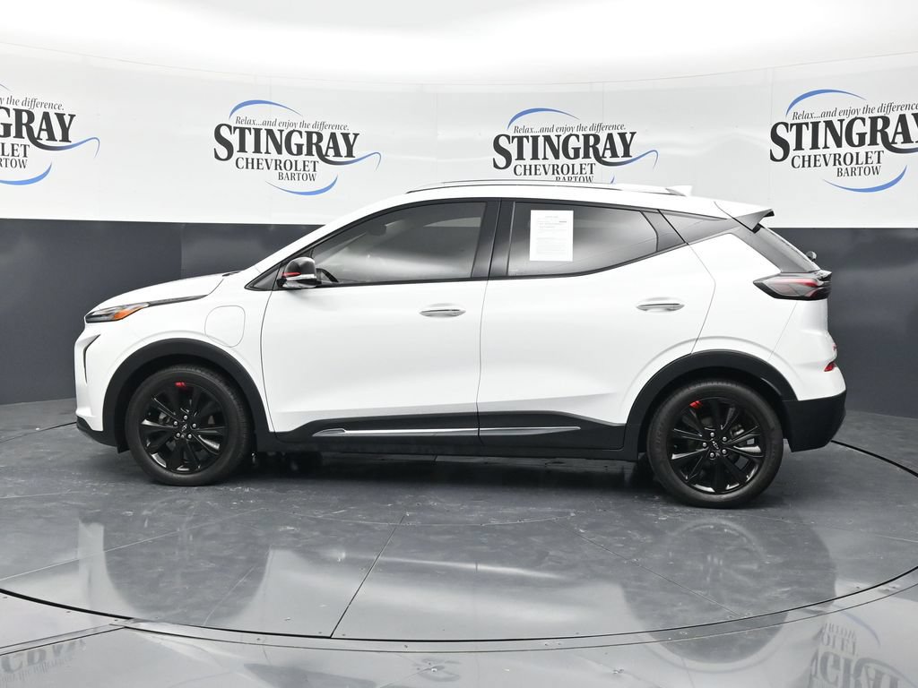 Used 2023 Chevrolet Bolt EUV Premier w/ Sun & Sound Package FWD image 5