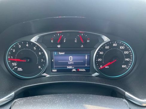 Used 2023 Chevrolet Equinox LS w/ LS Convenience Package FWD image 4