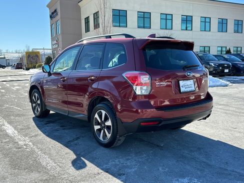 Used 2018 Subaru Forester 2.5i Limited image 2