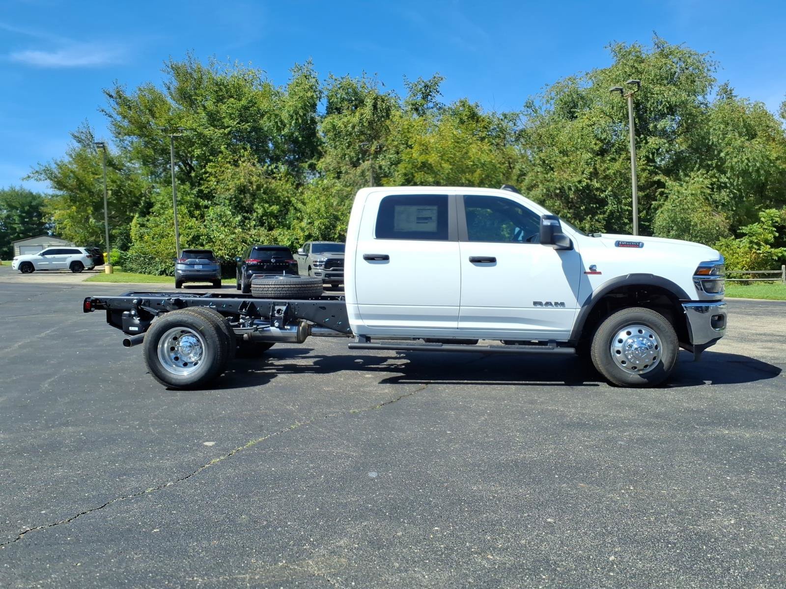 New 2027 RAM 3500 Big Horn AWD/4WD image 8