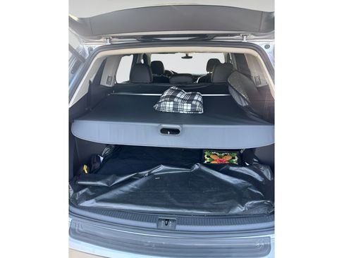 Used 2023 Volkswagen Atlas SE AWD/4WD image 5