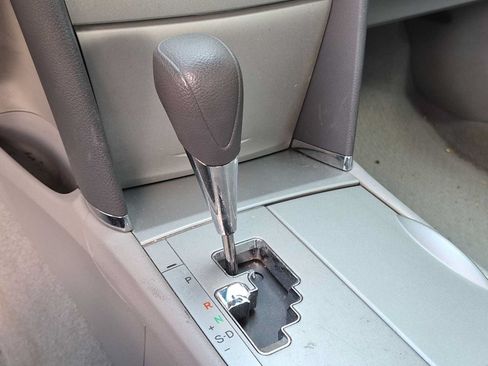 Used 2011 Toyota Camry LE w/ LE Extra-Value Pkg FWD image 27