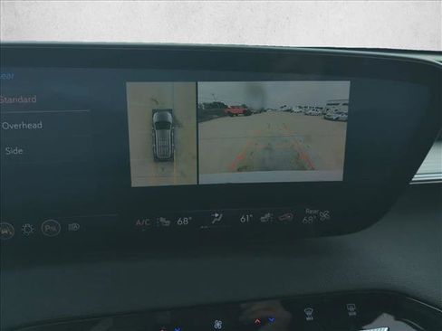 Used 2025 Buick Enclave Preferred image 9