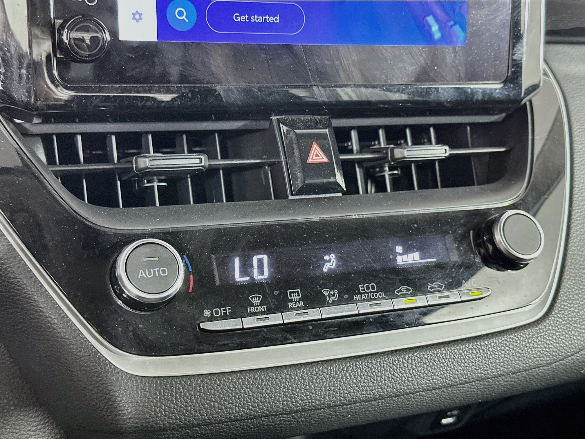 Used 2025 Toyota Corolla LE FWD image 23