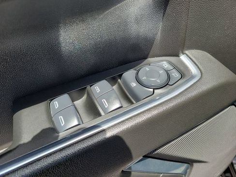 Used 2025 Chevrolet Silverado 1500 LT RWD image 20