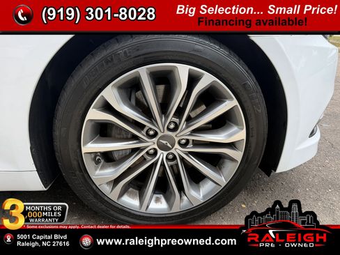 Used 2017 Genesis G80 3.8 RWD image 39