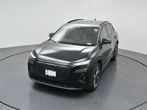 Used 2024 Audi Q4 e-tron Premium Plus w/ Premium Plus image 36