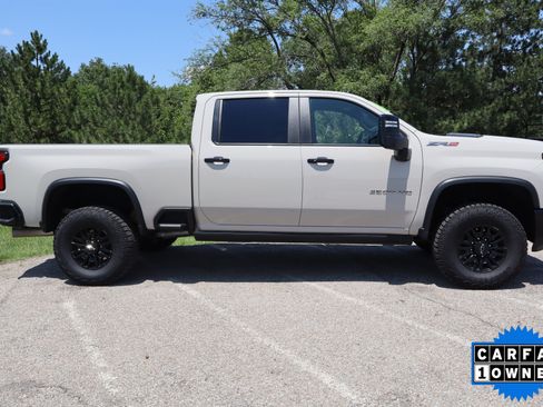 Used 2026 Chevrolet Silverado 2500 ZR2 AWD/4WD image 5