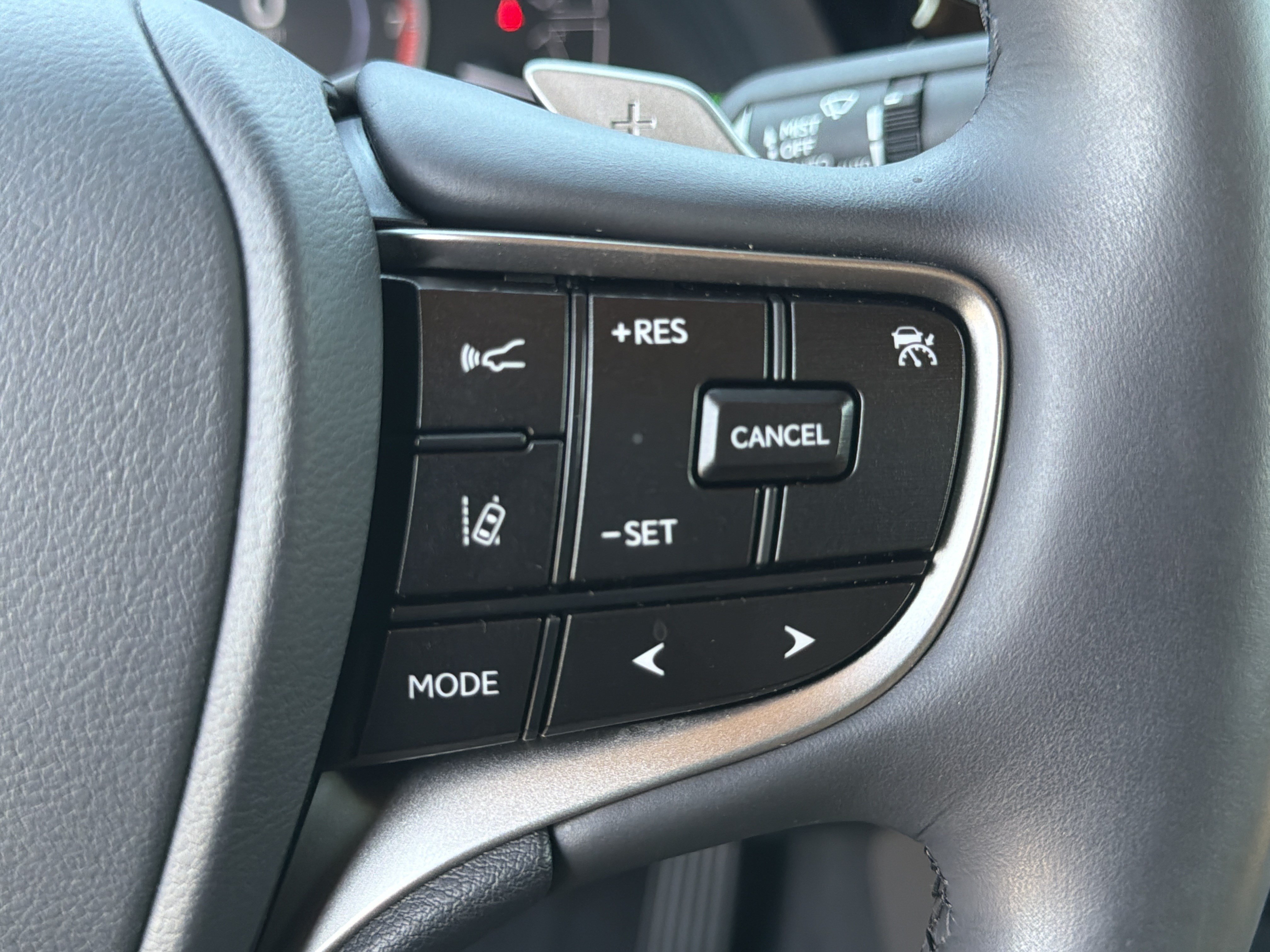 Used 2024 Lexus ES 350 w/ Premium Package FWD image 30