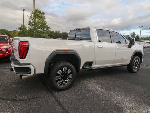 Used 2024 GMC Sierra 3500 Denali w/ Denali Reserve Package image 9