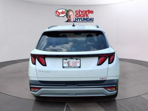 Used 2025 Hyundai Tucson SEL FWD image 4