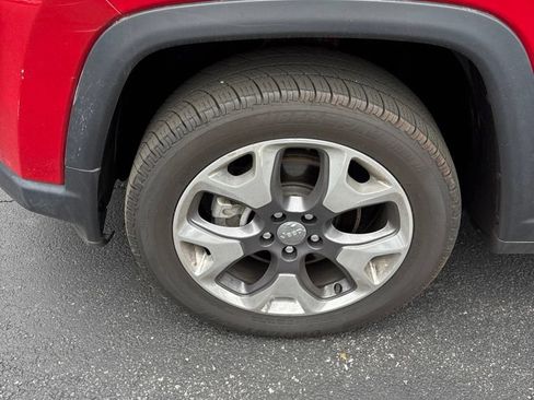 Used 2020 Jeep Compass Limited AWD/4WD image 11